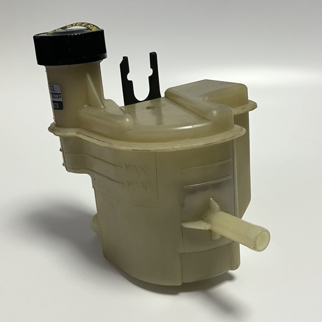 RX-7 FD3S Power Steering Pump: FD15-32-600A, FD15-32-600B