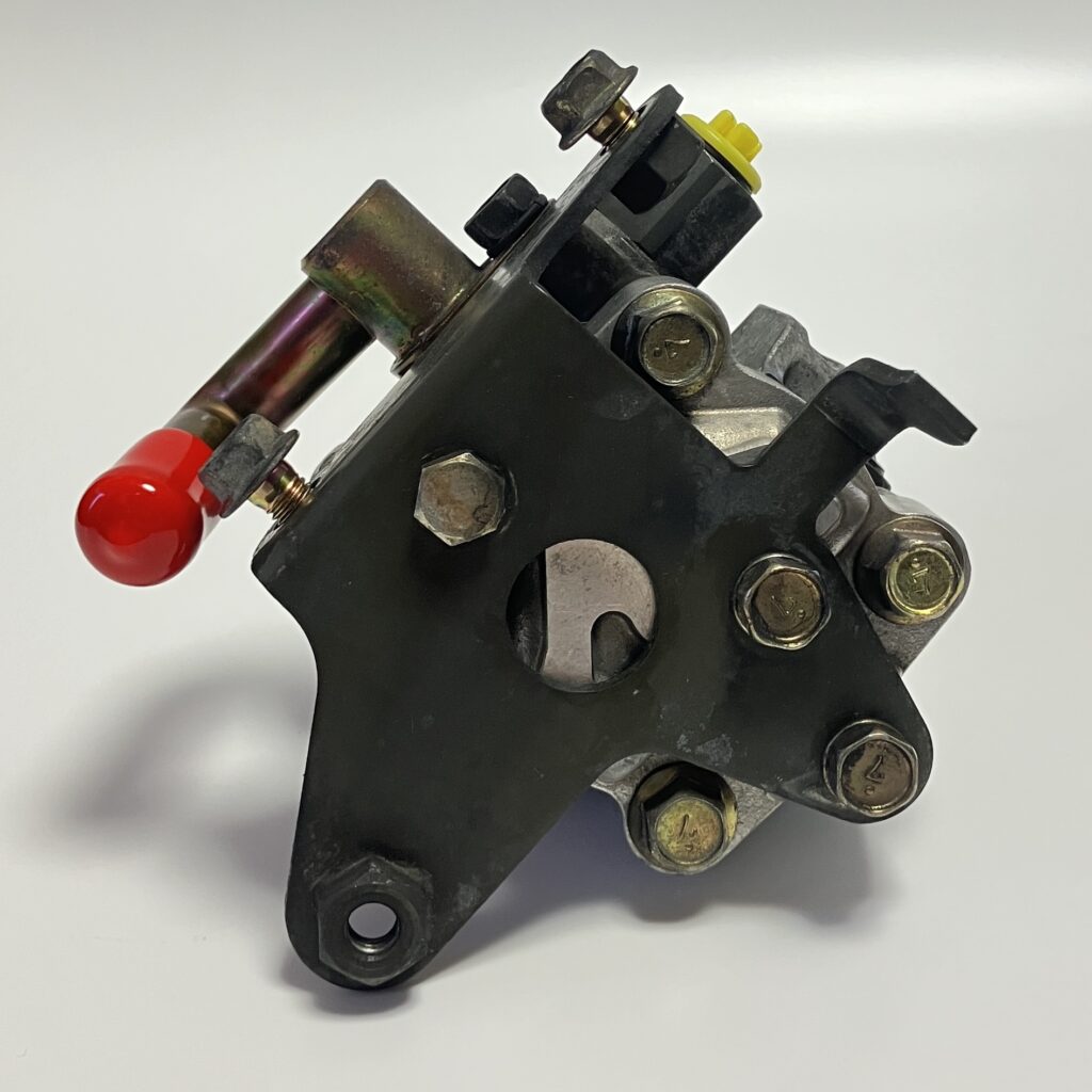 RX-7 FD3S Power Steering Pump: FD15-32-600A, FD15-32-600B