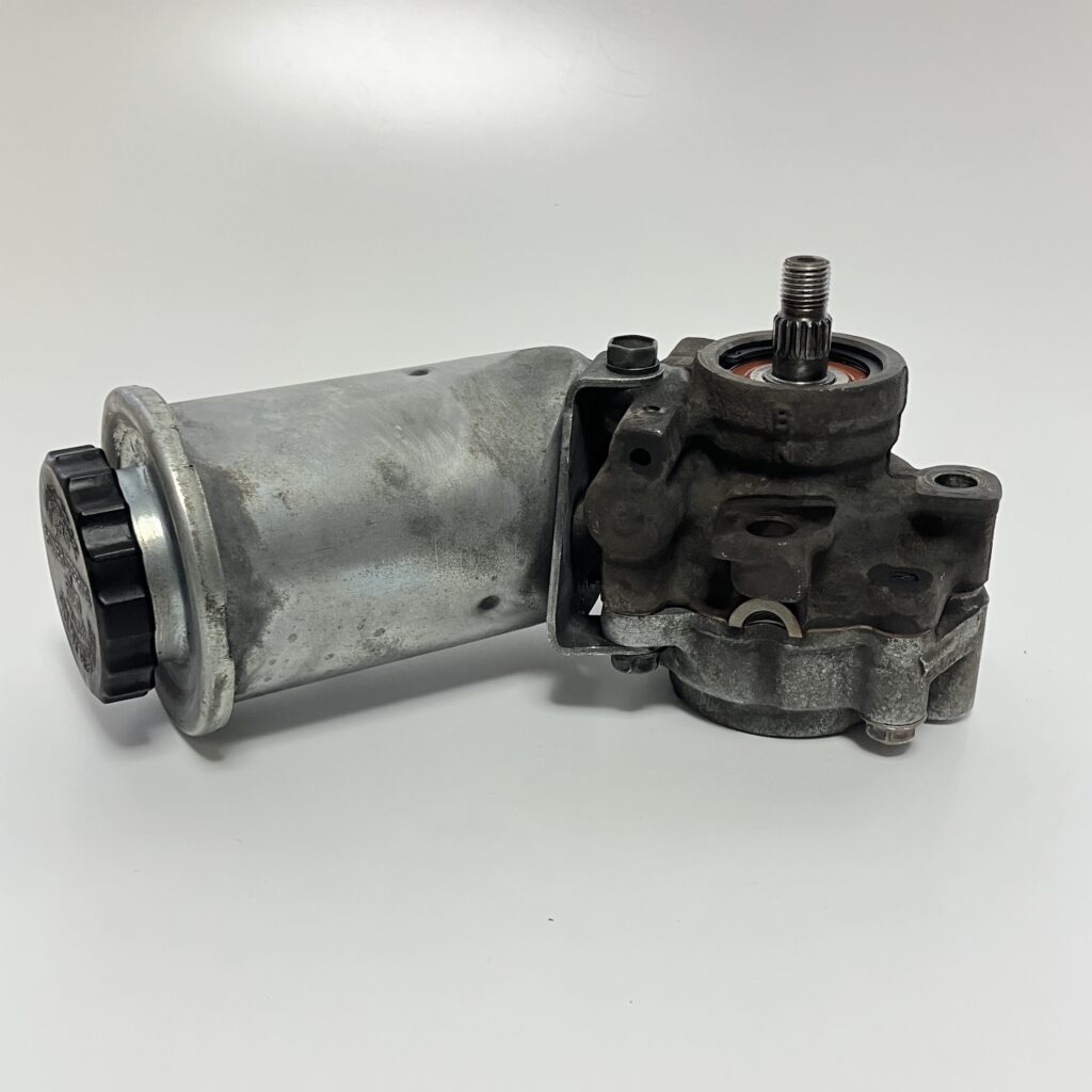 Toyota JZX100 1JZ-GE Power Steering Pump 44320-22530