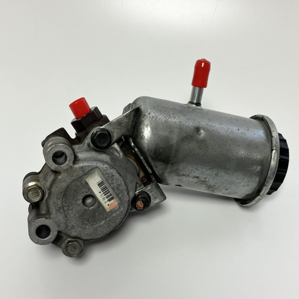 Toyota JZX100 1JZ-GE Power Steering Pump 44320-22530